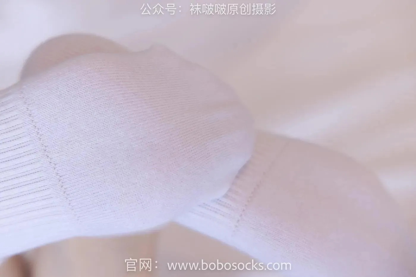 [BoBoSocks袜啵啵]NO.136 小甜豆-高跟长靴、白棉袜、裸足 [200P]插图7